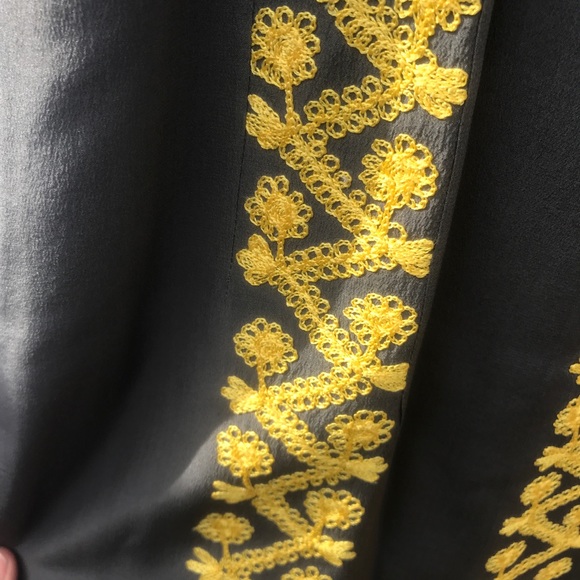 Embroidered Nanette Lepore dress. - Picture 4 of 4